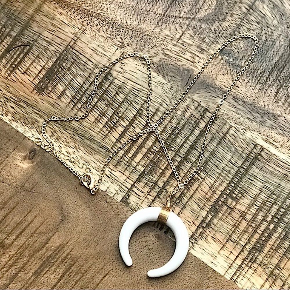 Bone White Gold Necklace Crescent Bone Horn Tusk Women Jewelry Boho Dainty NEW